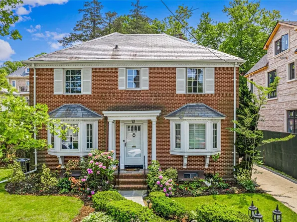 184-44 Midland Parkway, Jamaica Estates, NY 11432