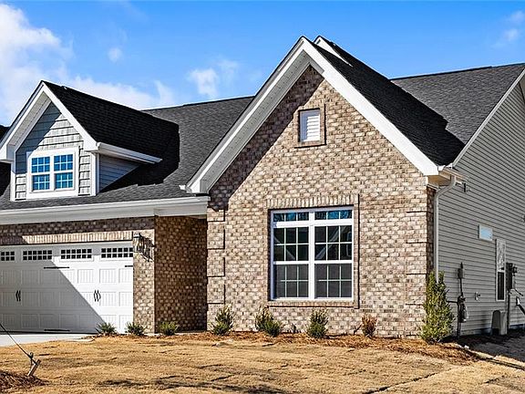 2nd image of 294 Yarrow Dr