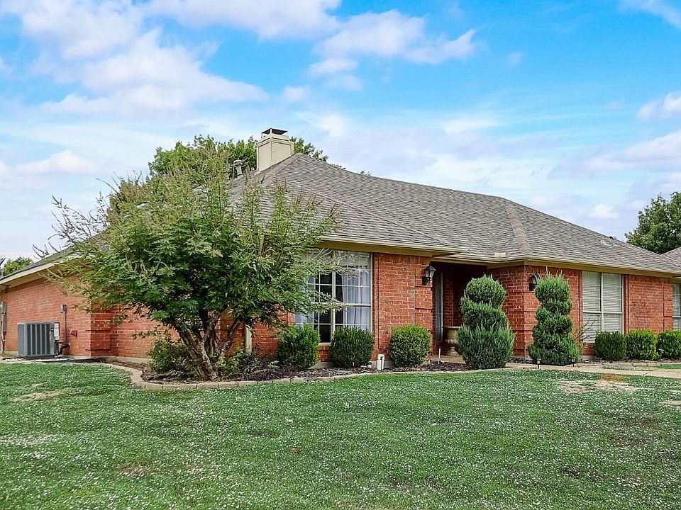 1st image of 3301 Pony Dr