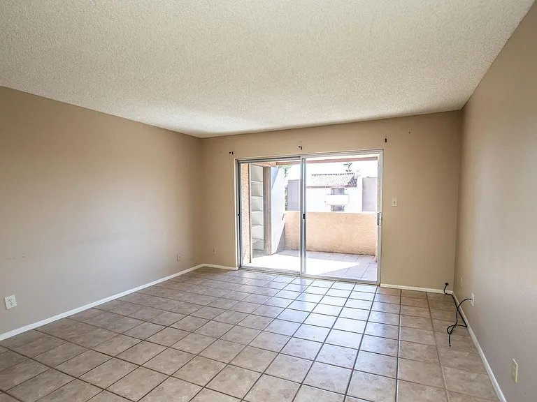 540 N May St #3143 — Photo 5