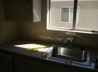 680 Cedar St APT 4, San Carlos, CA 94070