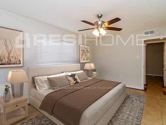 5th image of 2407 Rock Haven St