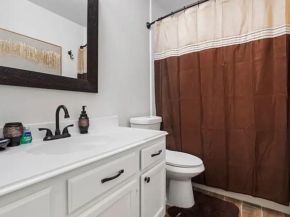 4th image of 7326 Foxport Ln