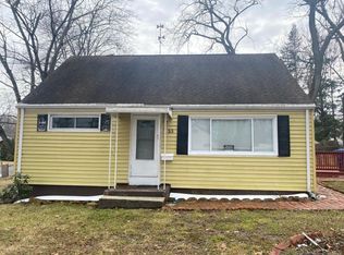 53 Baltic St, Hartford, CT 06112