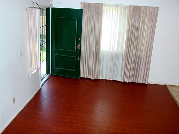 2nd image of 1034 W Calle Del Sol APT 3