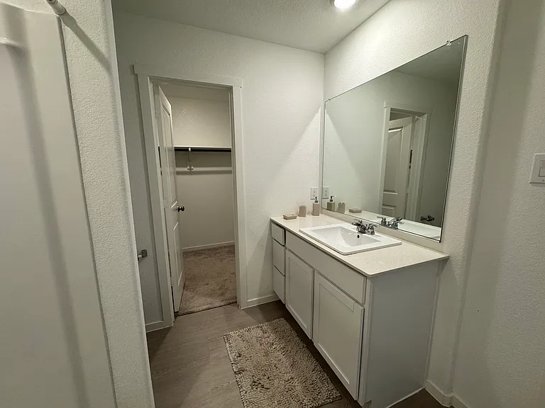 3057 Ashbrook Ln — Photo 5