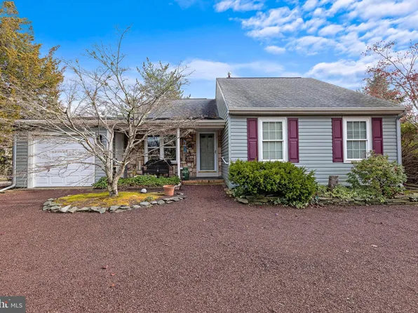 321 Timberlake Dr, Manahawkin, NJ 08050