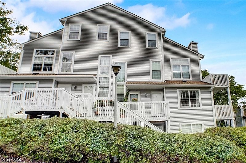 1st image of 24 Mallard Ct