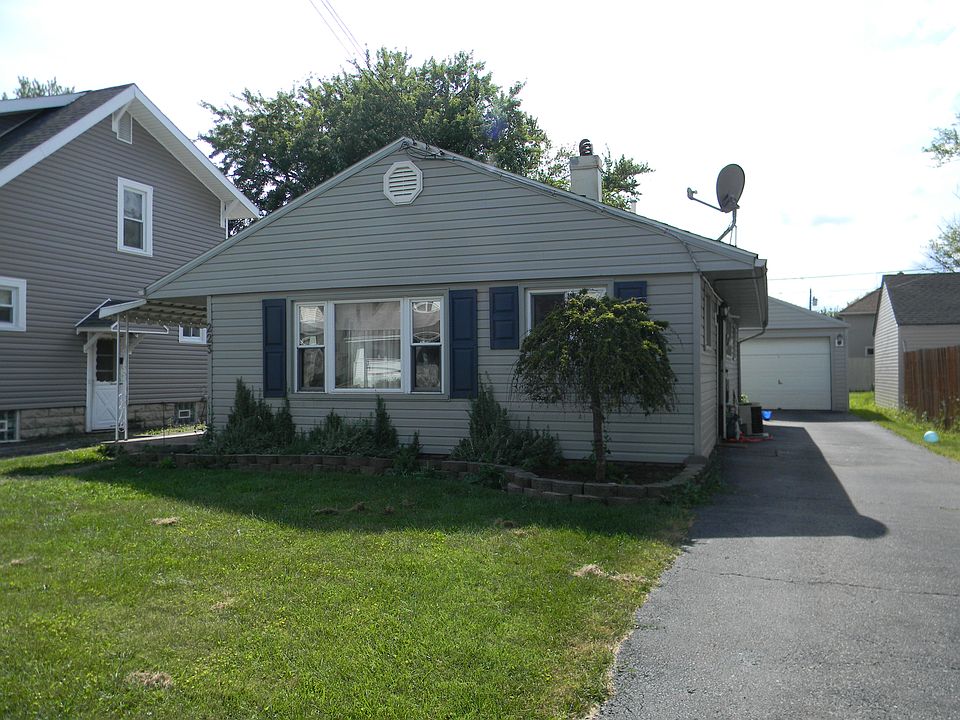 1st image of 223 Homer St
