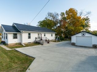 5854 S Fairfax Rd, Bloomington, IN 47401