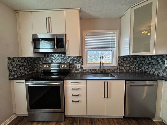 5th image of 3096 S 800 E