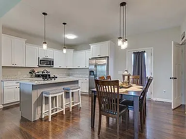 2513 Warners Ridge Dr — Photo 2