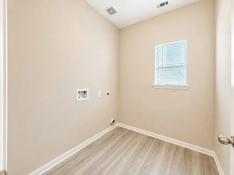 3986 Avenue B #A — Photo 7