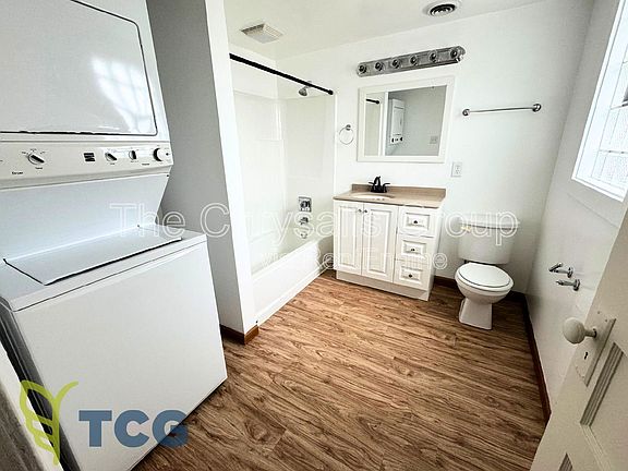 5th image of 227 Creve Coeur St APT 2