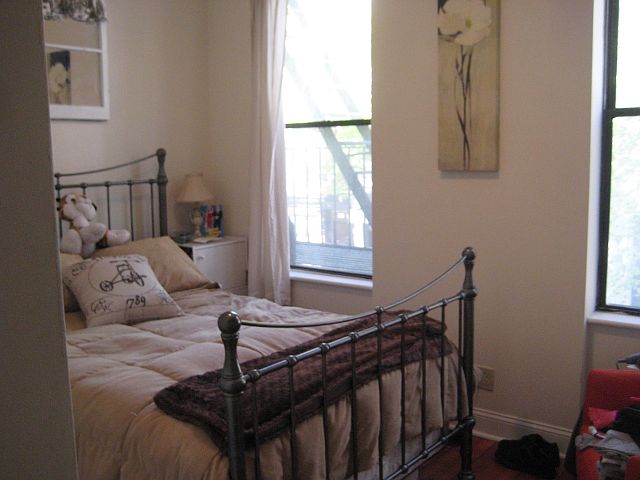 1st image of 422 E 75th St Frnt 2
