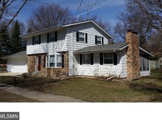 609 14th St E, Glencoe, MN 55336