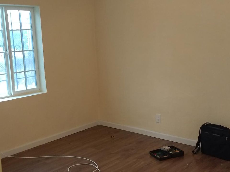 1st image of 3234 Webster Ave