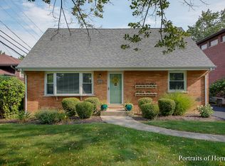 220 E Richmond St, Westmont, IL 60559