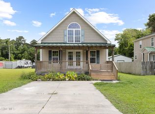 149 Lee St, Holly Ridge, NC 28445