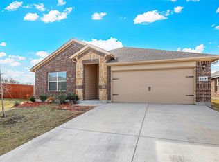 9208 Desertrock Rd, Fort Worth, TX 76131