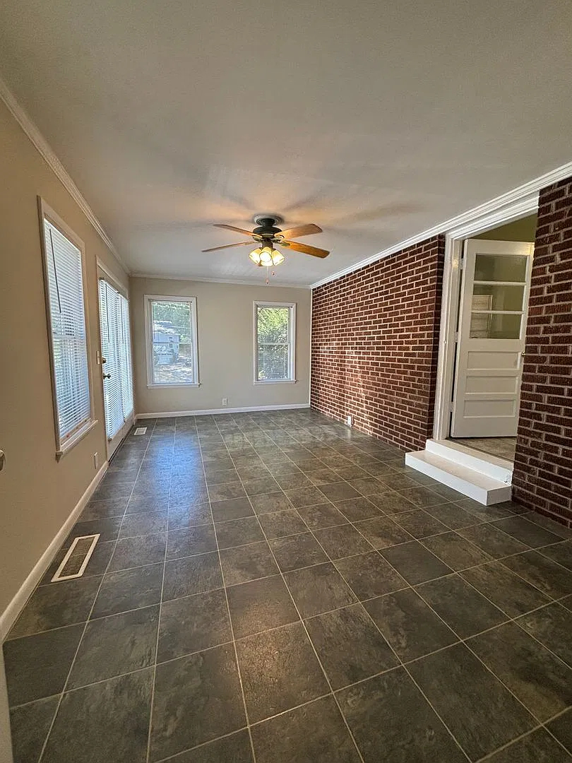 Adorable Donelson Home! — Photo 2