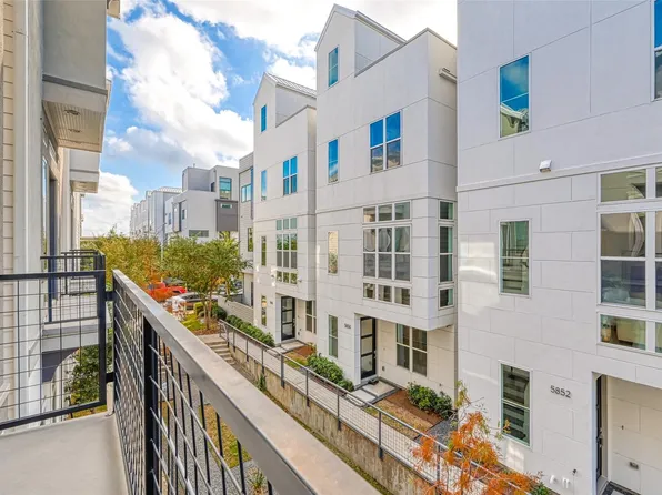 5838 E Post Oak Ln, Houston, TX 77055