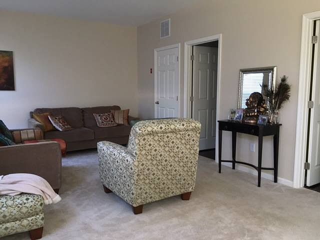 1st image of 733 Observatory Dr