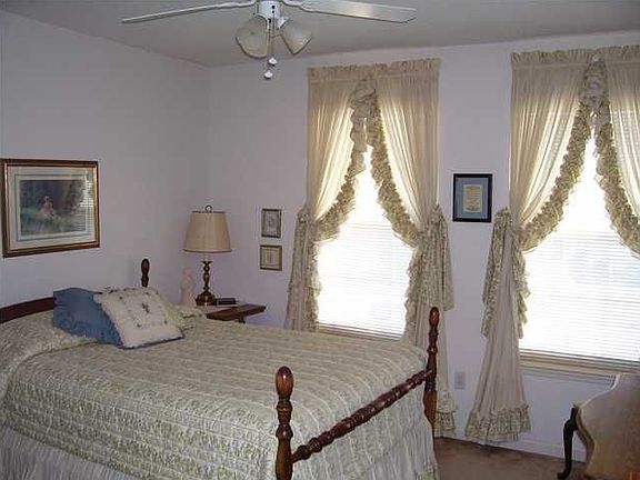 5th image of 6841 Benwood Dr