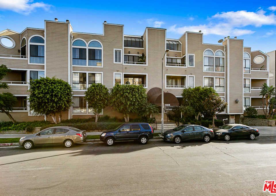1st image of 11808 Dorothy St APT 201