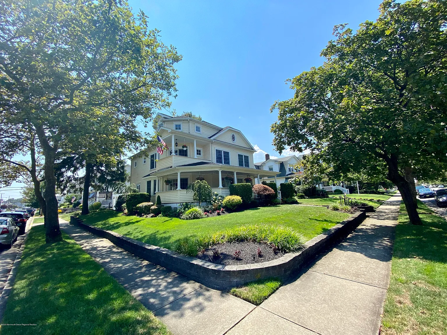 5 bed, 2989 sqft, $4,200 — Photo 3