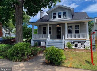 525 N Kenmore St, Arlington, VA 22201