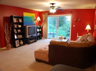 5305 Rolling Rock Ct APT 102, Louisville, KY 40241