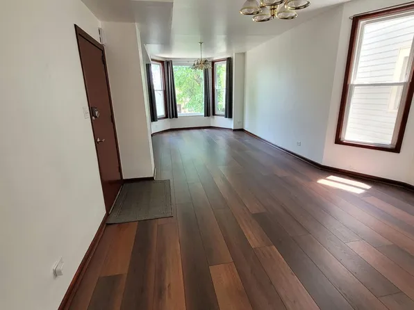 1642 N Sawyer Ave #2, Chicago, IL 60647