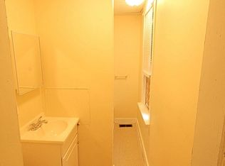 185 Oakland St APT 1L, Springfield, MA 01108