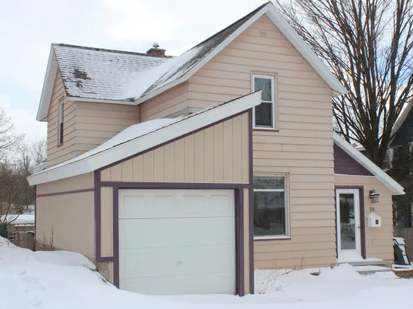 318 E Lincoln St, Negaunee, MI 49866