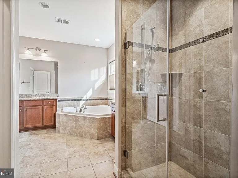 4561 Rona Pl — Photo 56