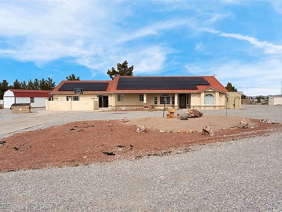 4th image of 1800 Red Rock Dr