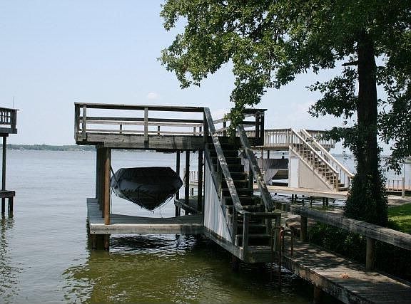 4th image of 156 Shady Shores Dr