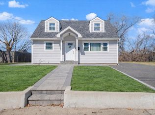 69 Parkway Boulevard, Wyandanch, NY 11798