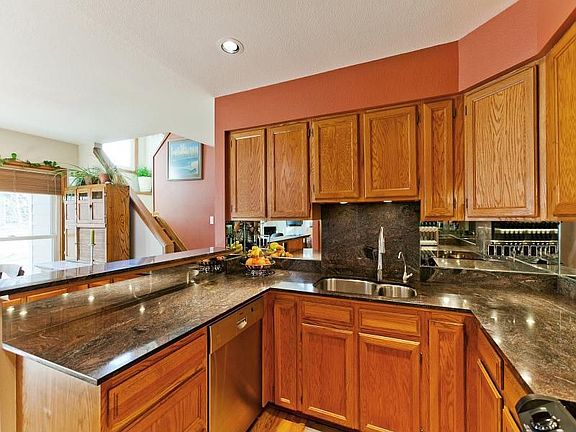 Chef's Granite Kitchen 