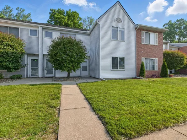 78 Rosebud Ln, Mount Clemens, MI 48043