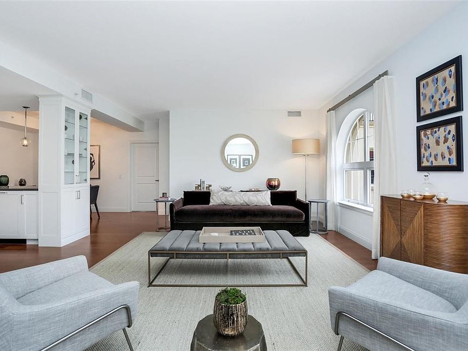 1st image of 10 Byron Place #PH701