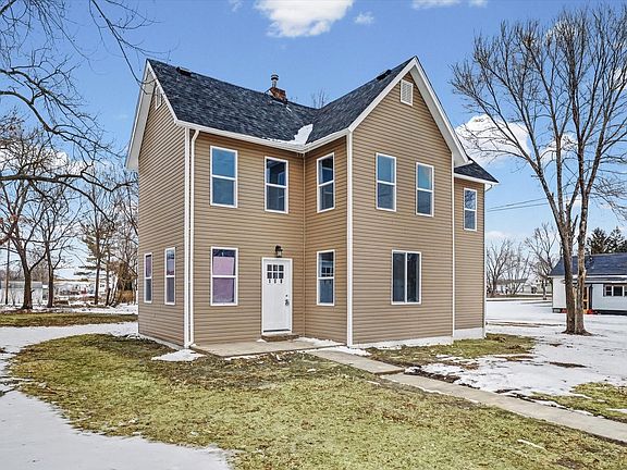 2nd image of 108 S 1st St