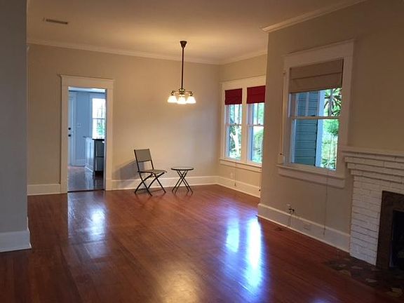 3rd image of 157 11th Ave NE
