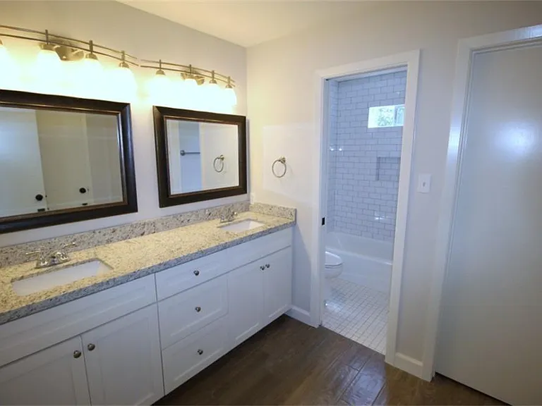 4607 Pine St — Photo 26