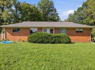 1304 Peggy Ann Dr, Murray, KY 42071