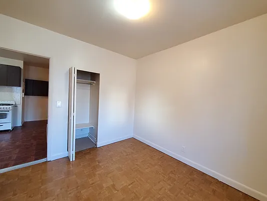 Rented by Astoria Realty | media 14