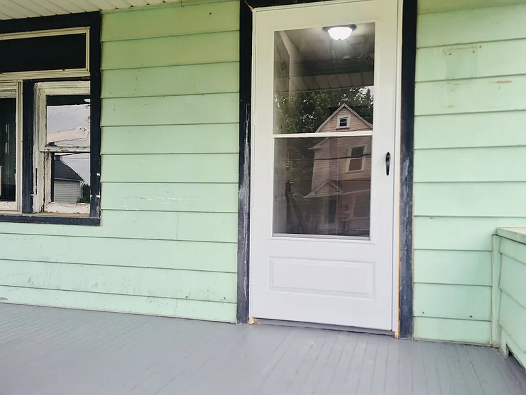 48 Bright Ave — Photo 2