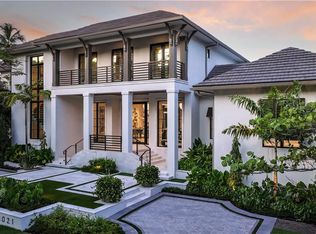 2021 Gordon DR E, Naples, FL