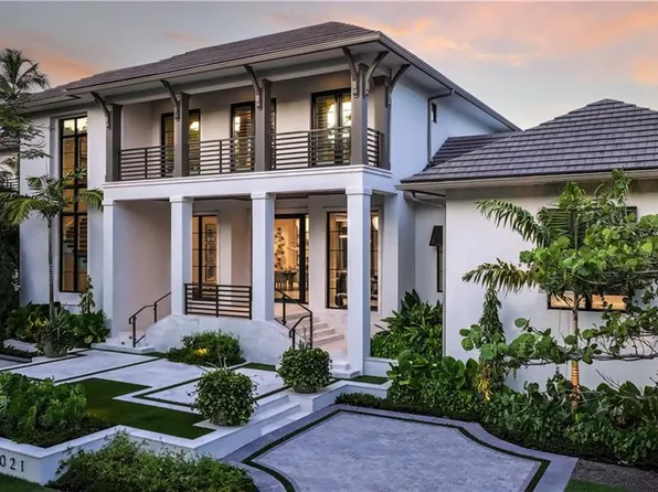 2021 Gordon DR E, NAPLES, FL 34102